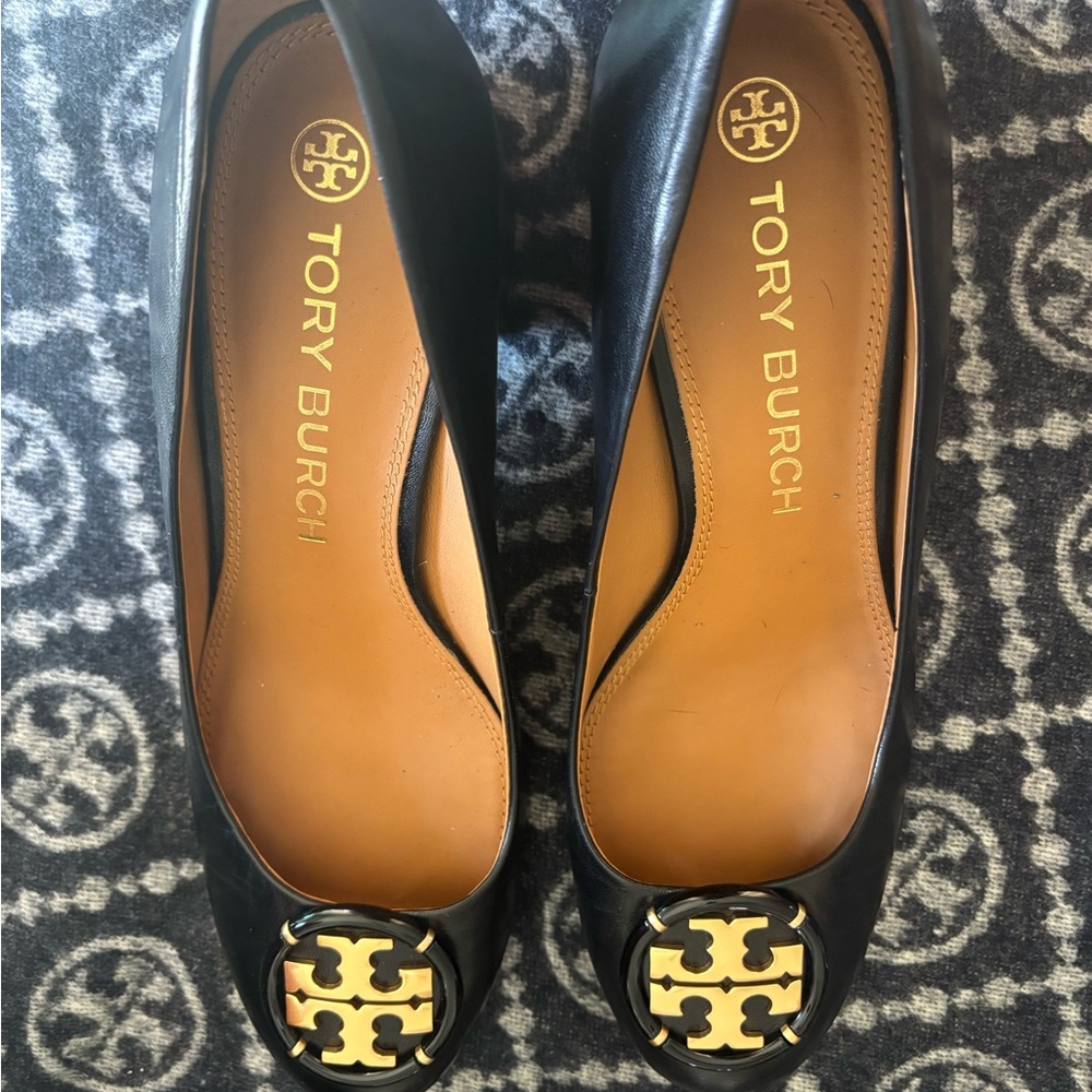 Tory Burch Black Loafers with Gold Emblem